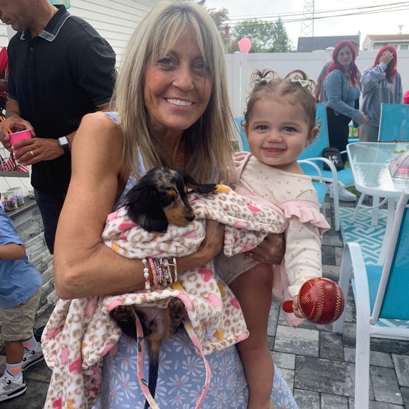 Meet your Posher, Lisa - Picture 1 of 1